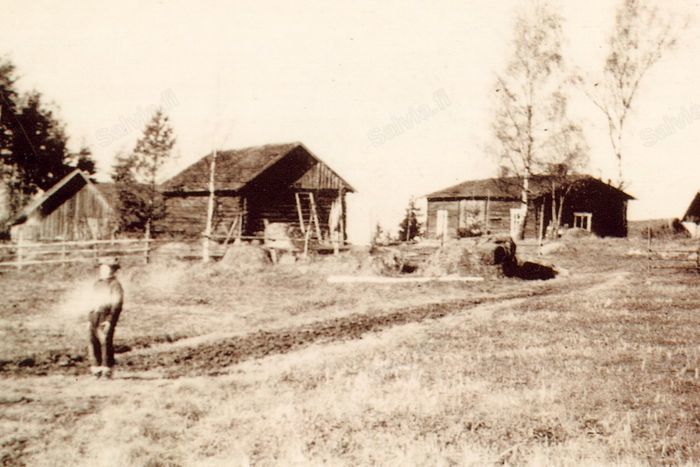 Salvian tilan rakennuksia vuonna 1943